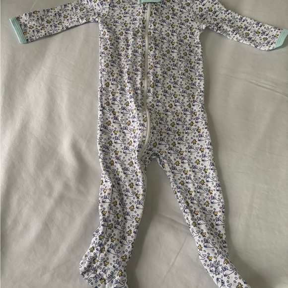 Vineyard‎ Vines Easter one piece - Picture 6 of 6